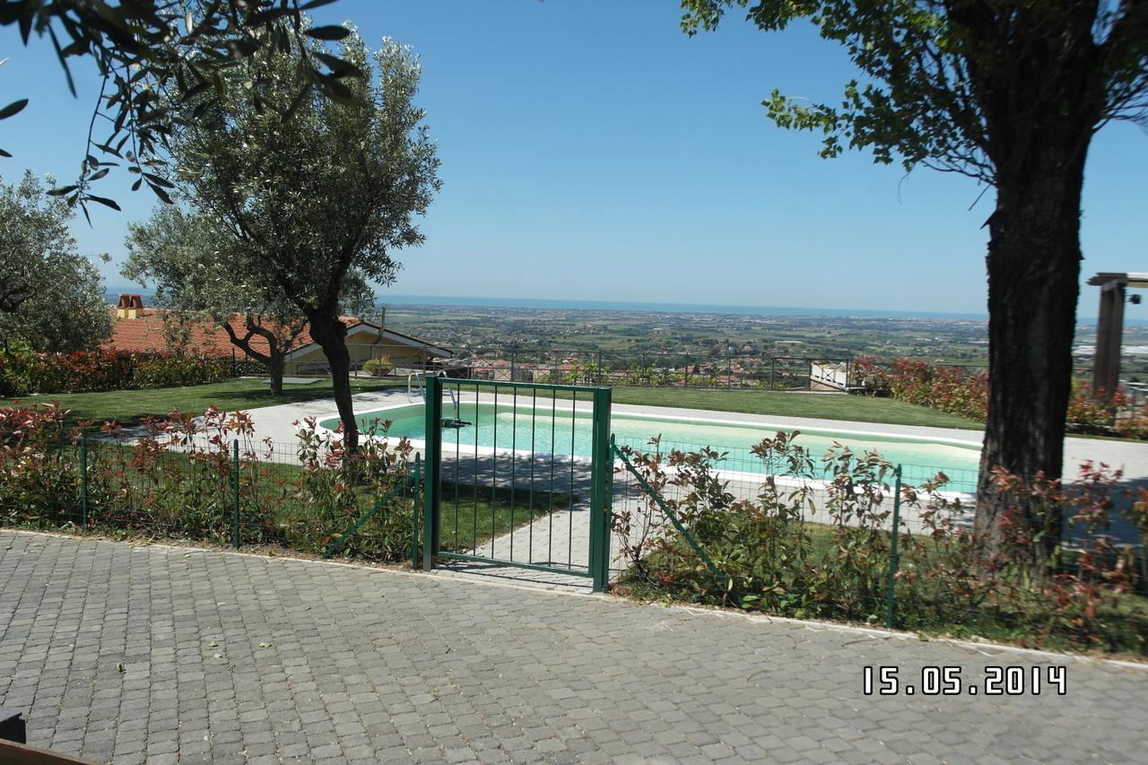 Agriturismo La Vite E Gli Ulivi Villa Ariccia Buitenkant foto